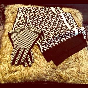 MK Scarf w/RL Gloves